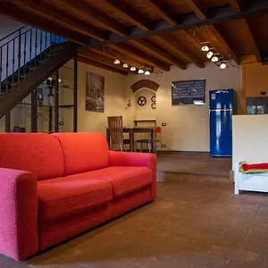 Casa Dolce Casa Alzaia Grande , Milán Italia